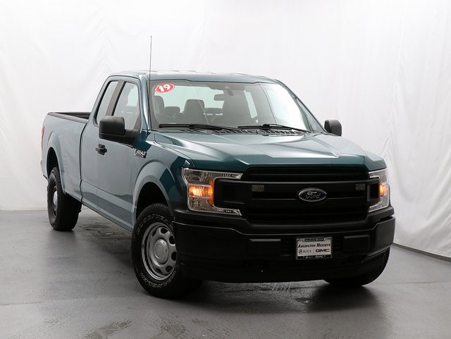 Used 2019 Green Ford XL image 1