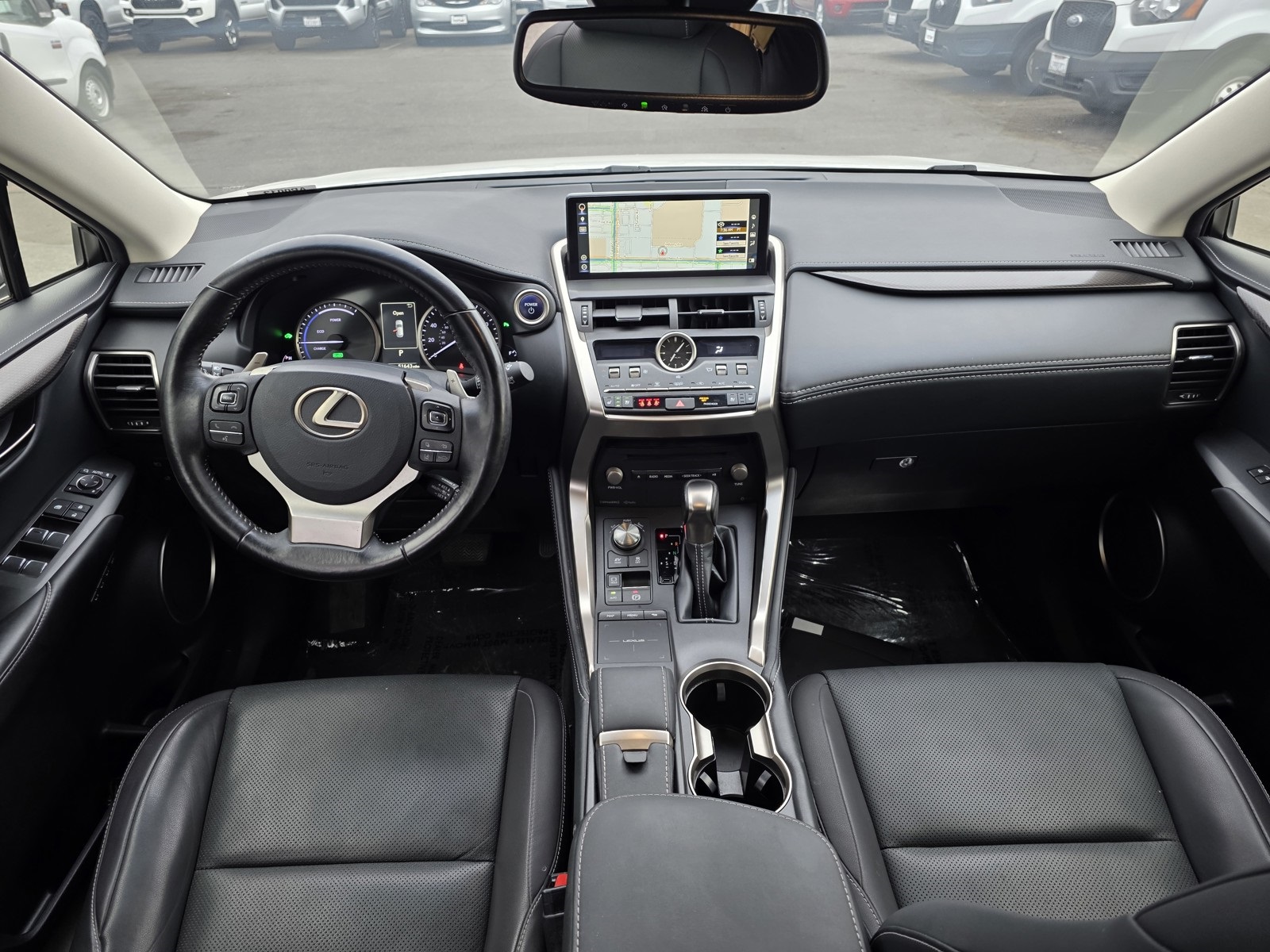 2018 Lexus NX 300h Luxury photo 17