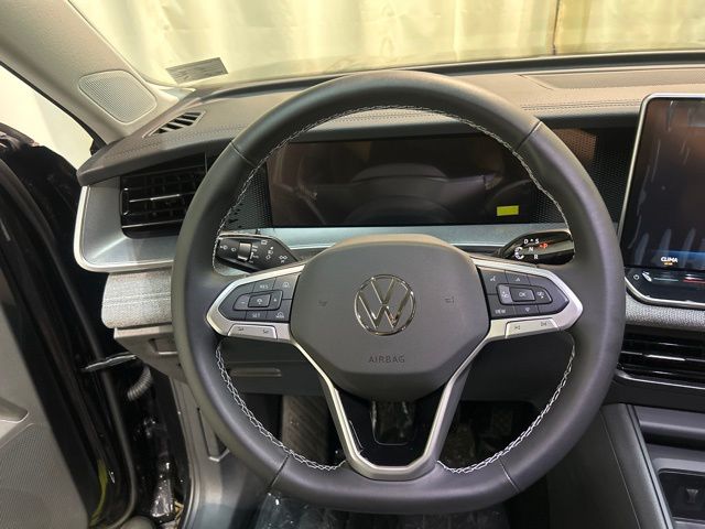 2025 Volkswagen Tiguan S photo 11