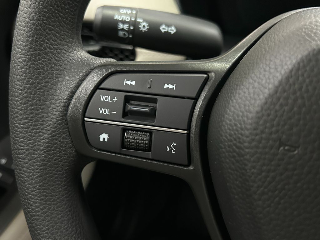 2026 Honda HR-V LX photo 10