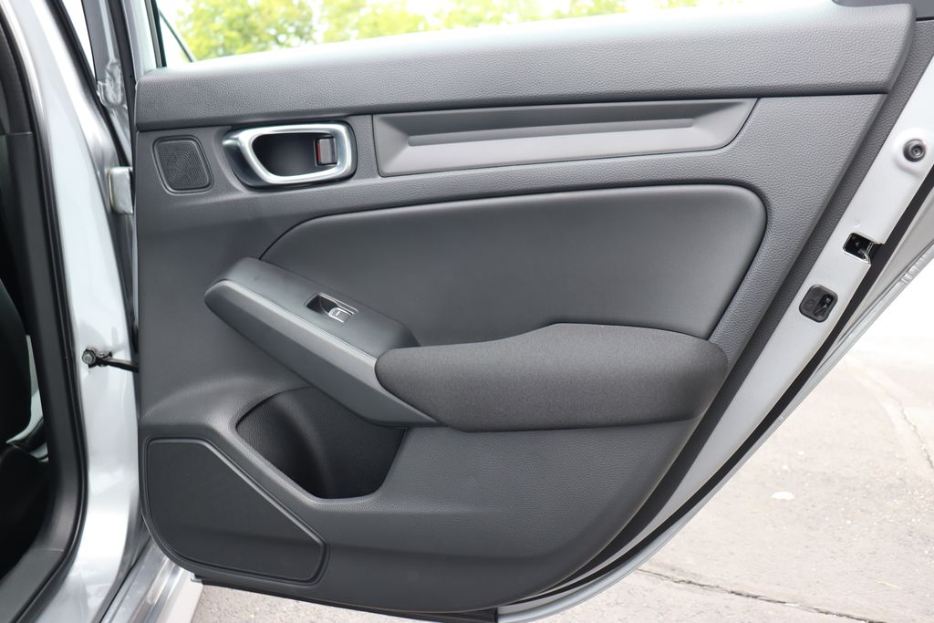 2025 Honda Civic Sport photo 14