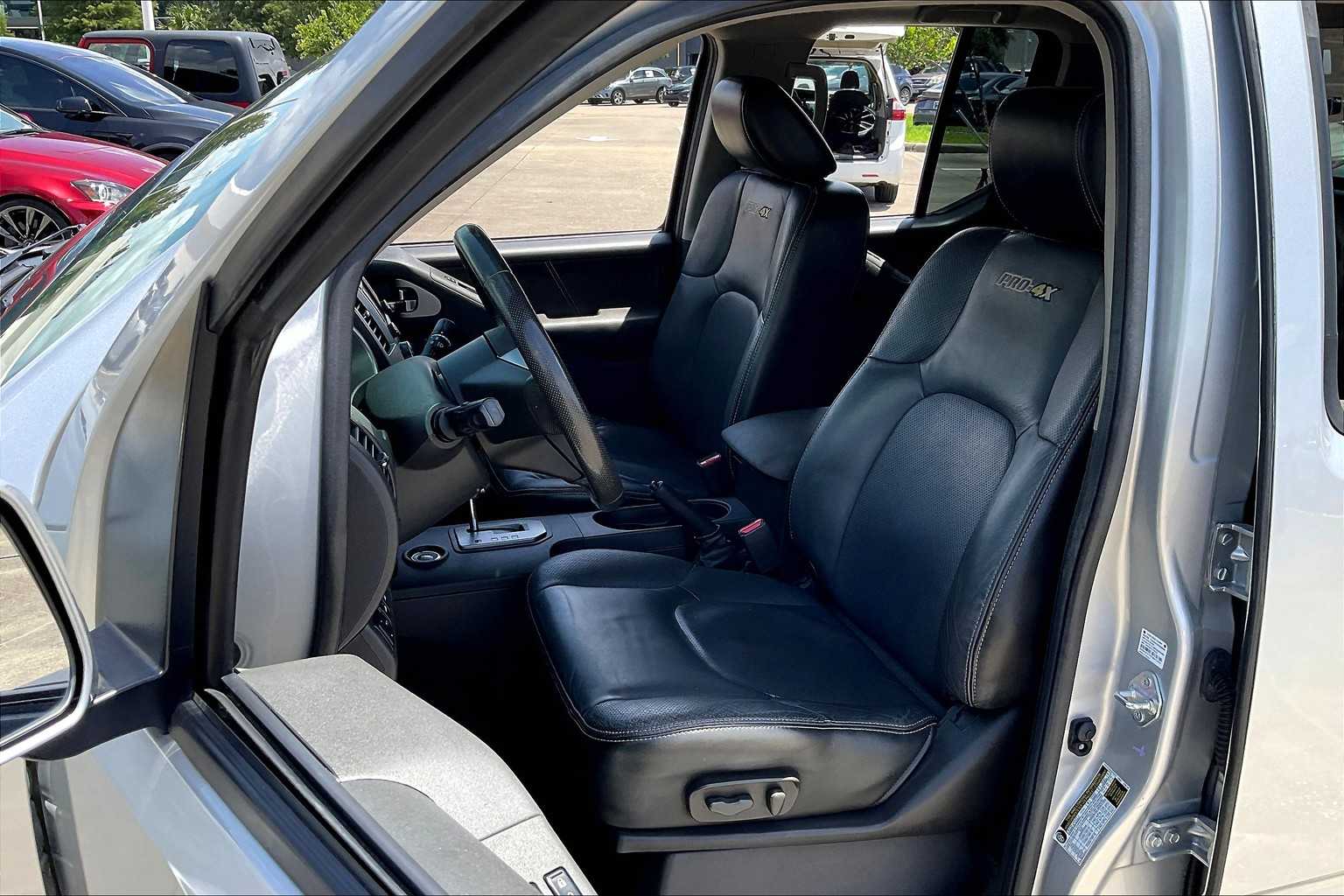 2021 Nissan Frontier PRO-4X photo 15