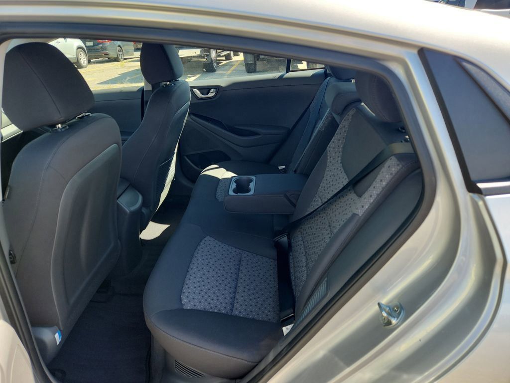 2019 Hyundai Ioniq Plug-In Hybrid photo 10