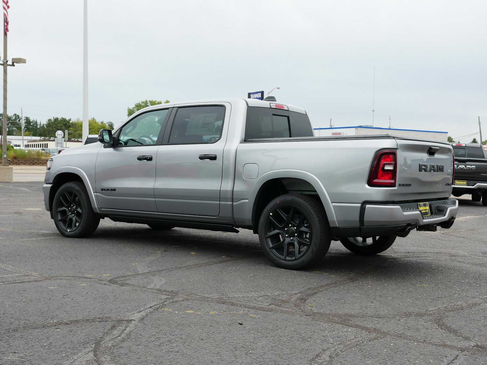 2026 Ram 1500 Laramie photo 3