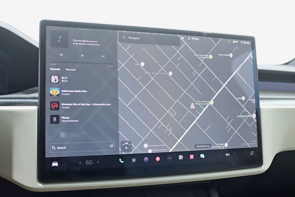 2022 Tesla Model X Plaid photo 15