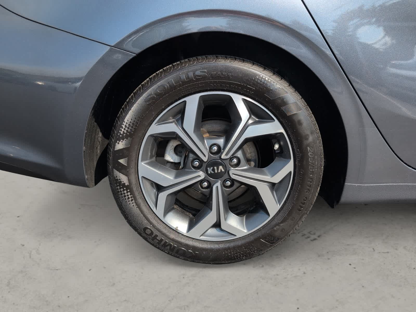 2020 Kia Forte LXS photo 9