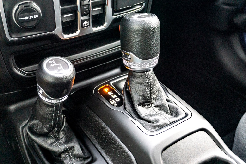 2025 Jeep Wrangler Sport photo 18