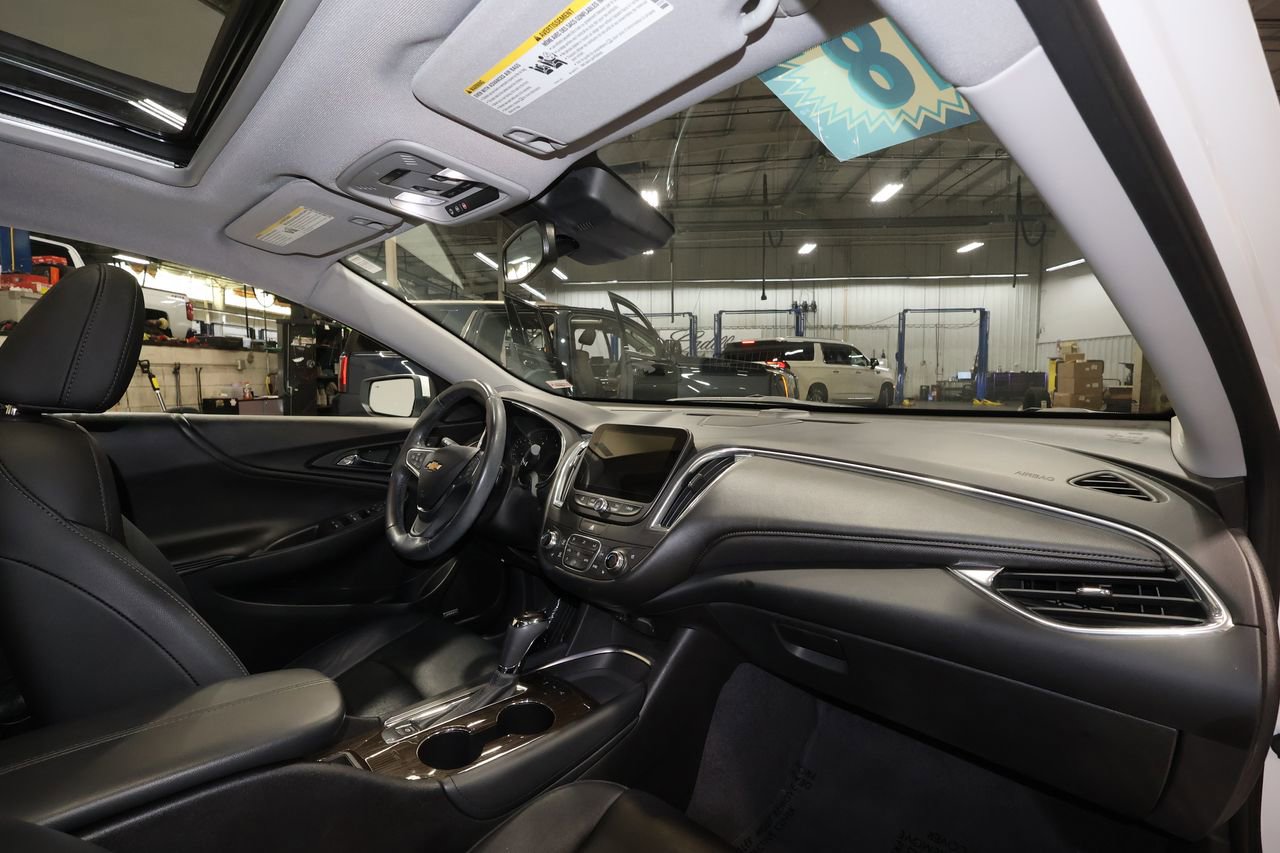 2018 Chevrolet Malibu Premier photo 24