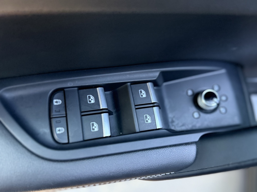 2022 Audi Q5 40 Premium Plus photo 13