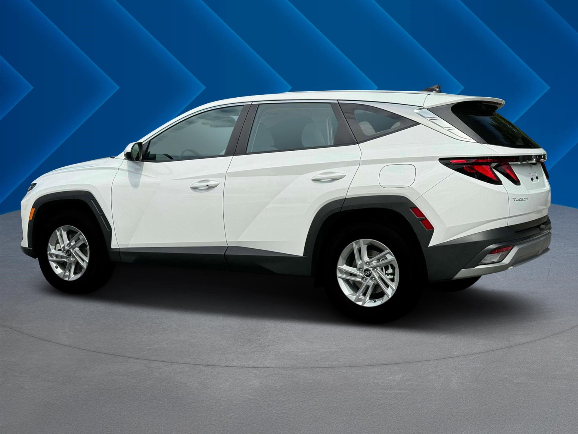 2025 Hyundai Tucson SE photo 4