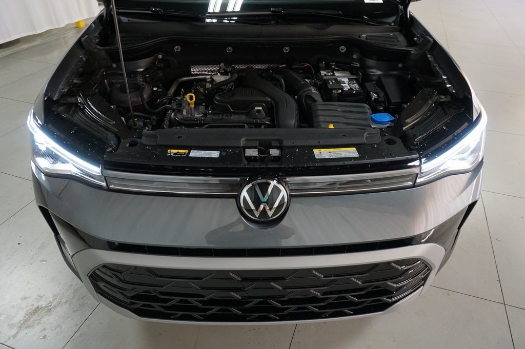 2025 Volkswagen Taos SEL photo 22