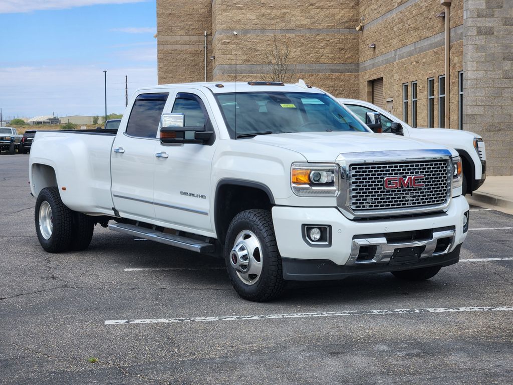 2016 Gmc Sierra 3500 HD Denali photo 2