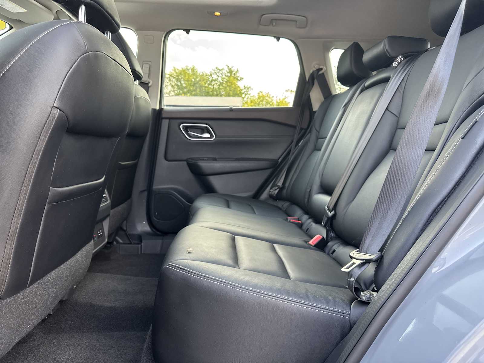 2021 Nissan Rogue SL photo 32