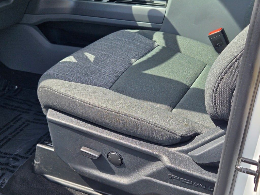 2026 Ford F-350 photo 21