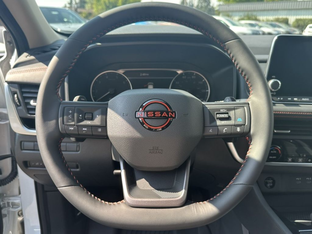 2026 Nissan Rogue SV photo 14