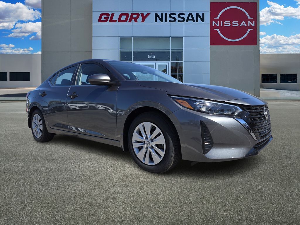 2025 Nissan Sentra S's photo