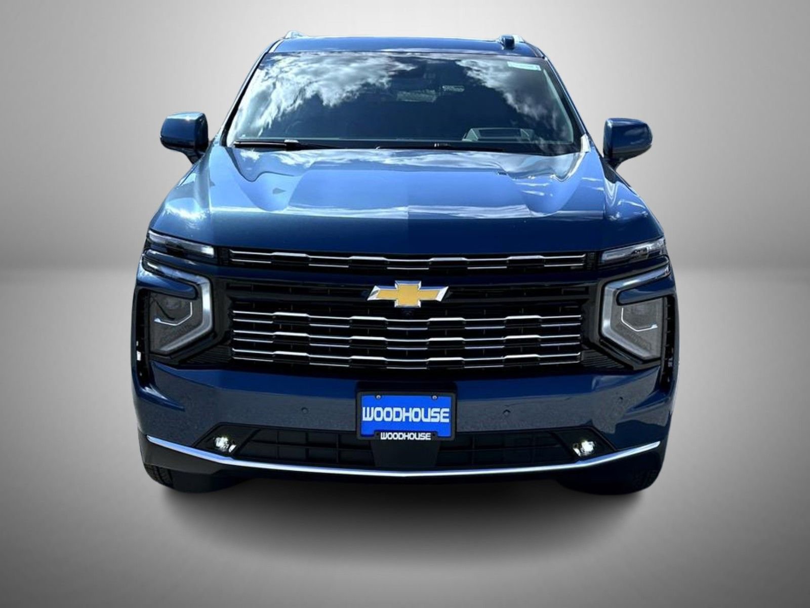 2025 Chevrolet Tahoe High Country photo 2