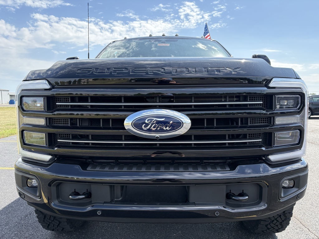 2026 Ford F-350 Platinum photo 2