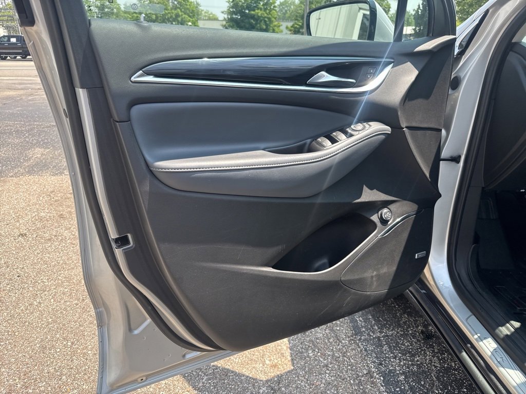2021 Buick Enclave Essence photo 14