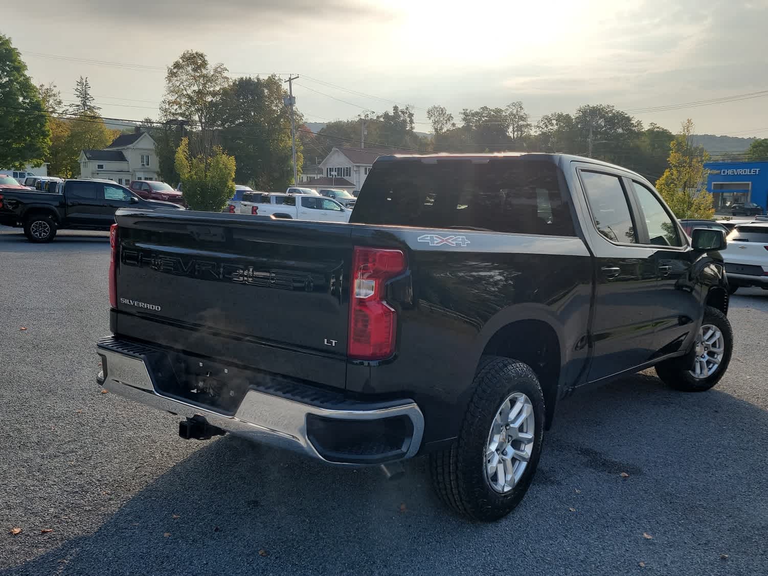 2026 Chevrolet Silverado 1500 LT photo 2