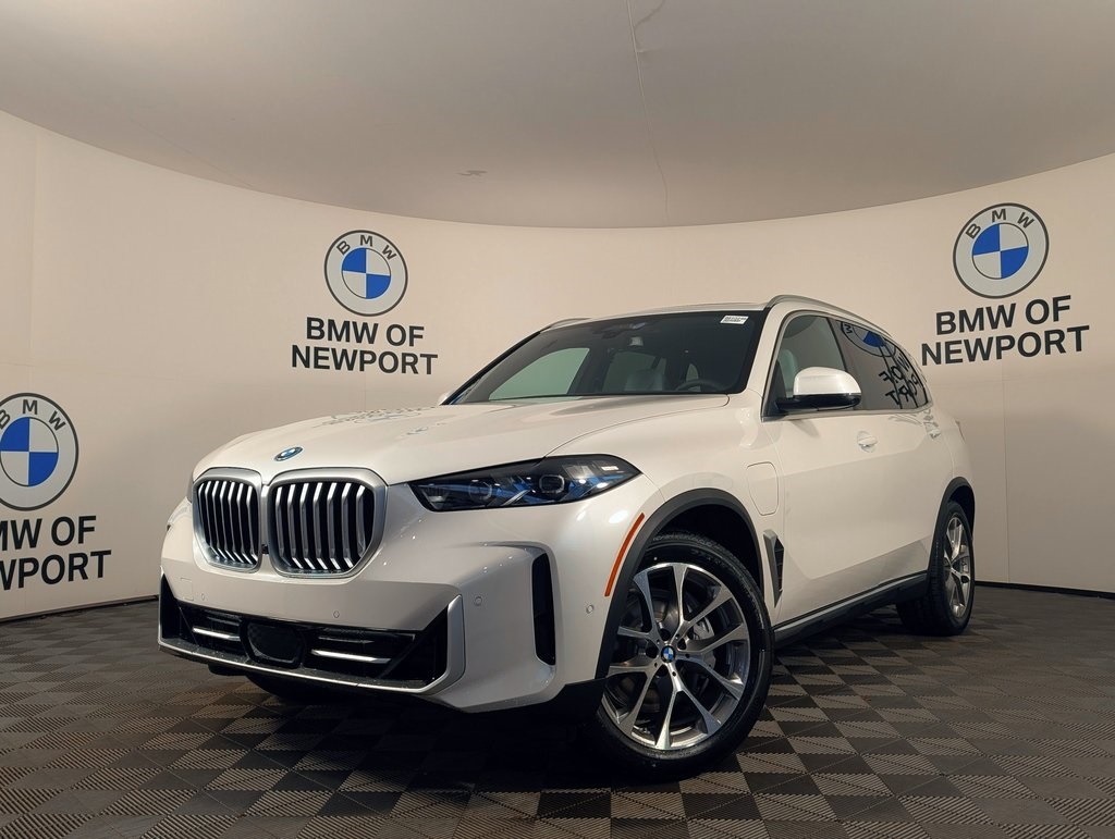 2026 BMW X5 50e's photo