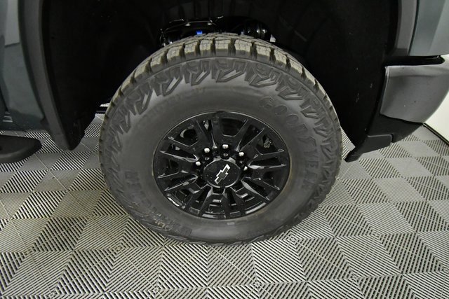2026 Chevrolet Silverado 2500HD ZR2 photo 16