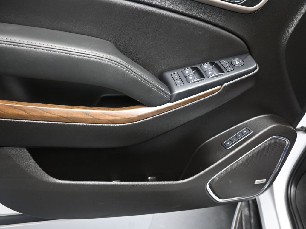 2019 Gmc Yukon Denali photo 3