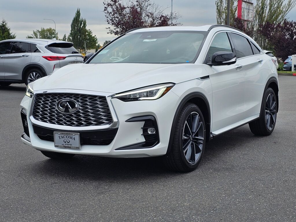 2025 Infiniti QX55 Essential photo 3
