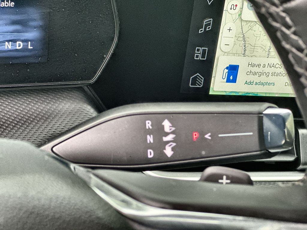 2025 Chevrolet Equinox LT photo 15