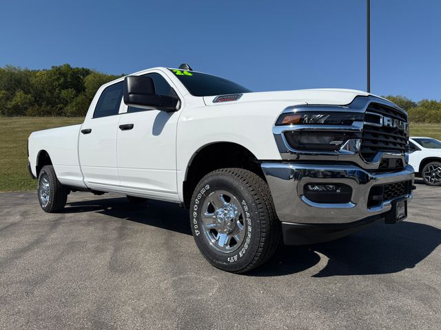 2026 Ram 2500 Tradesman photo 3