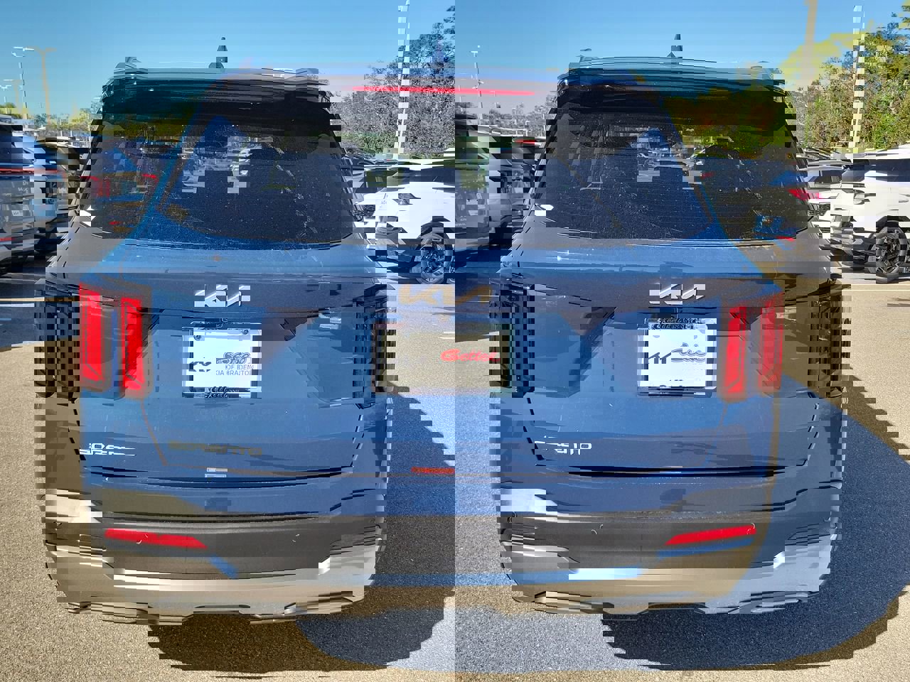 2025 Kia Sorento S photo 6