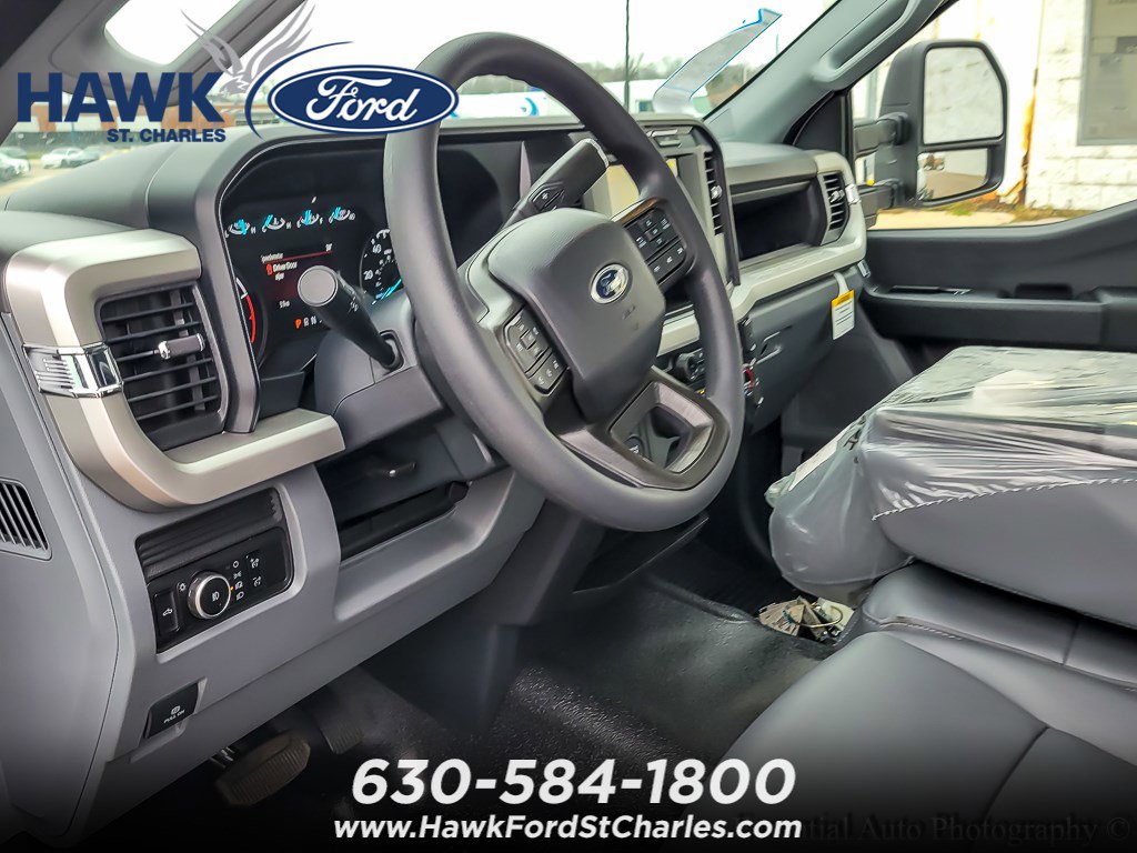 2024 FORD F-550 - Image 8