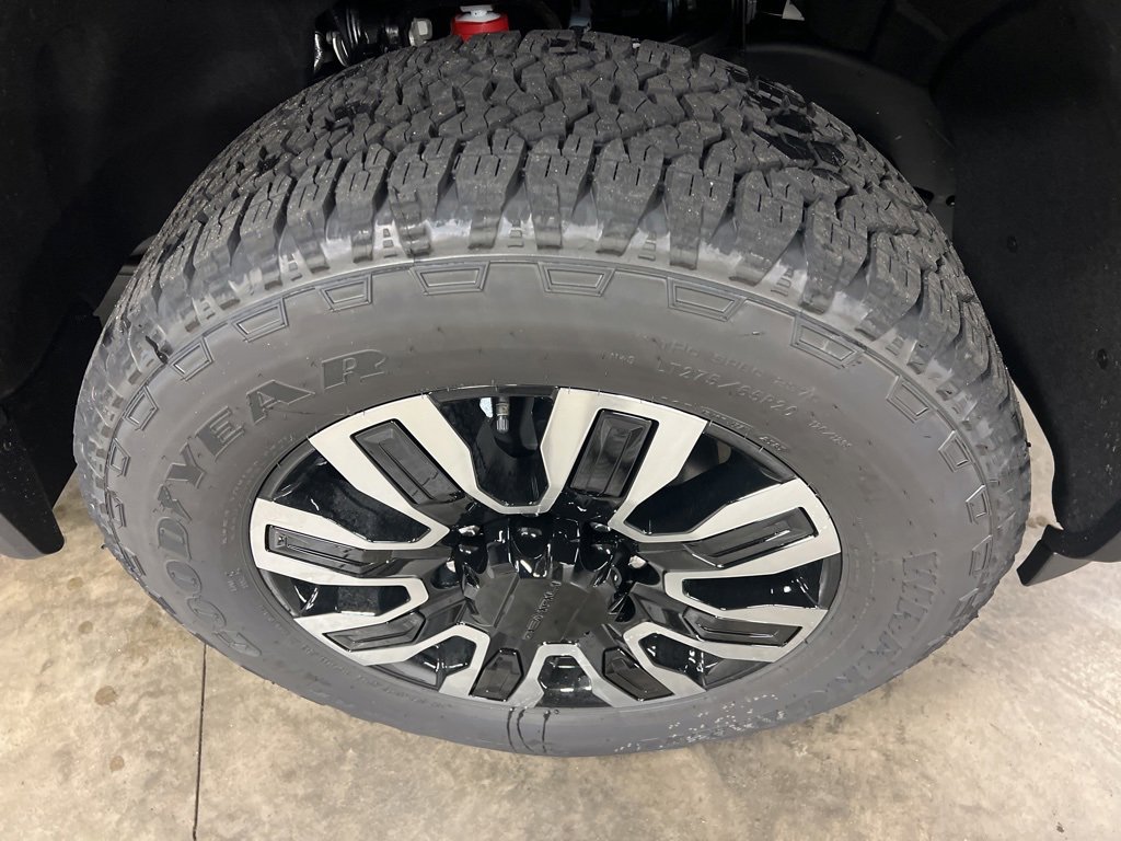 2025 Gmc Sierra 2500 HD Denali Ultimate photo 17