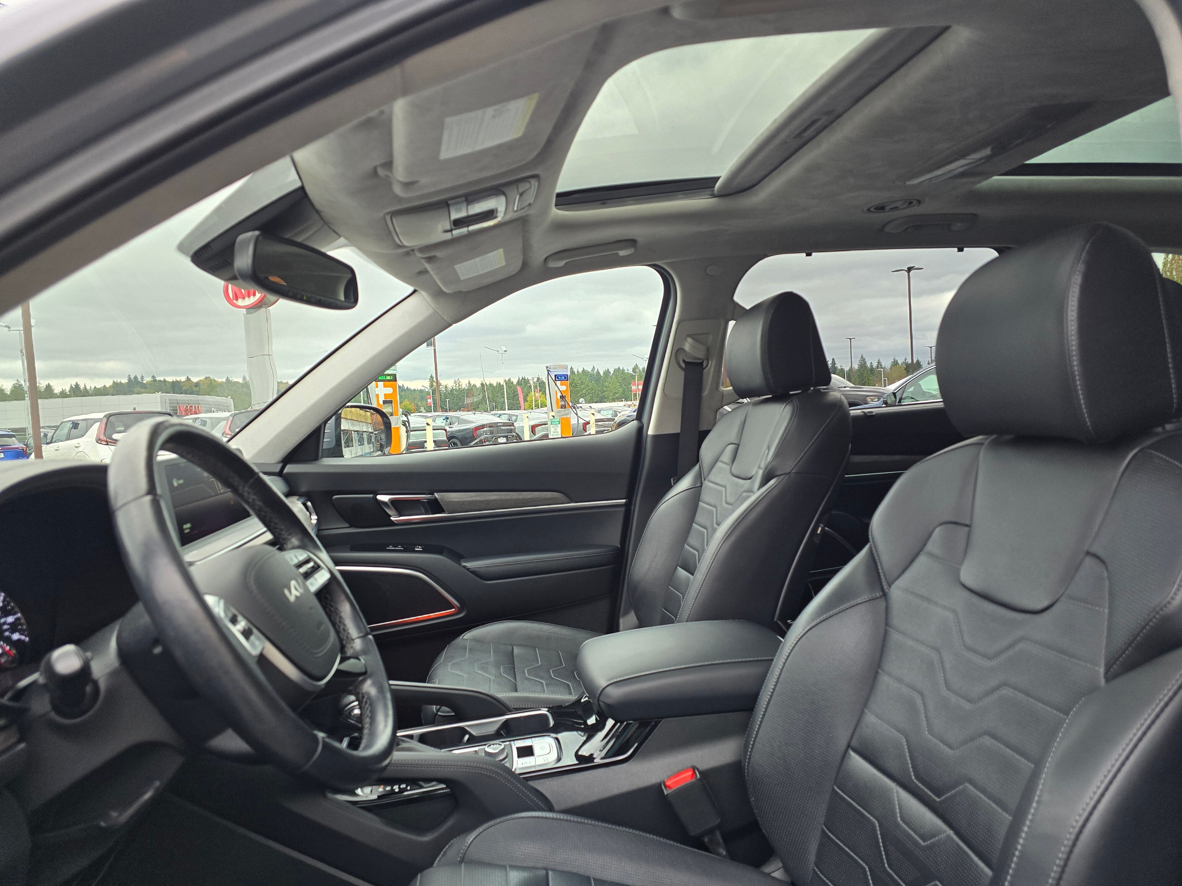 2022 Kia Telluride SX photo 3