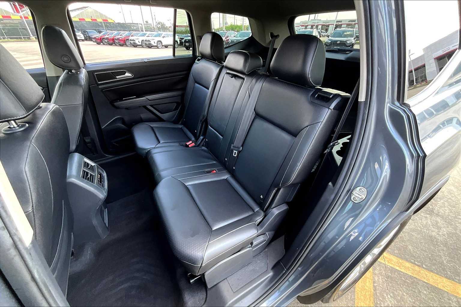 2019 Volkswagen Atlas V6 SEL photo 18