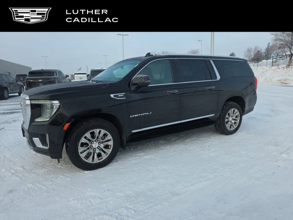 2021 GMC Yukon XL Denali's photo