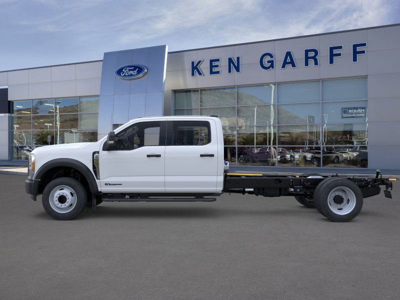 2025 Ford F-550 XL photo 3