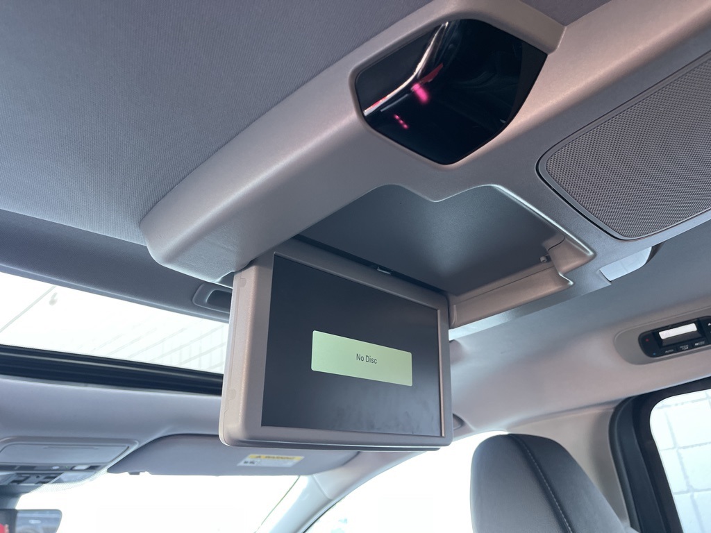 2023 Honda Odyssey Touring photo 13