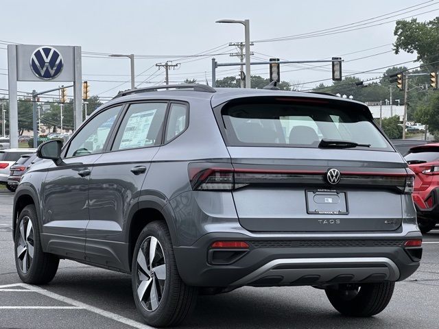 2025 Volkswagen Taos S photo 2