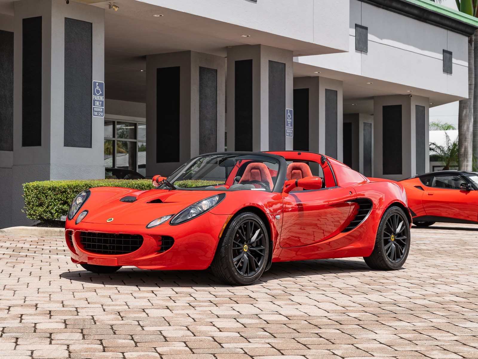 2010 Lotus Elise 111 photo 28
