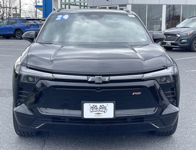 2024 Chevrolet Blazer EV RS photo 2
