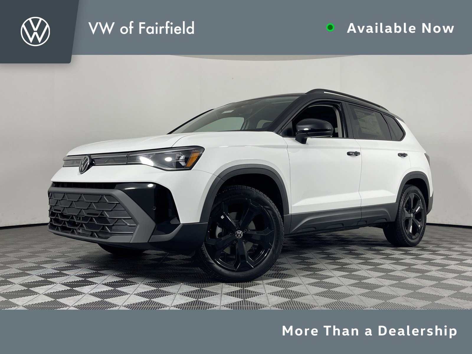 2025 Volkswagen Taos SE Black's photo