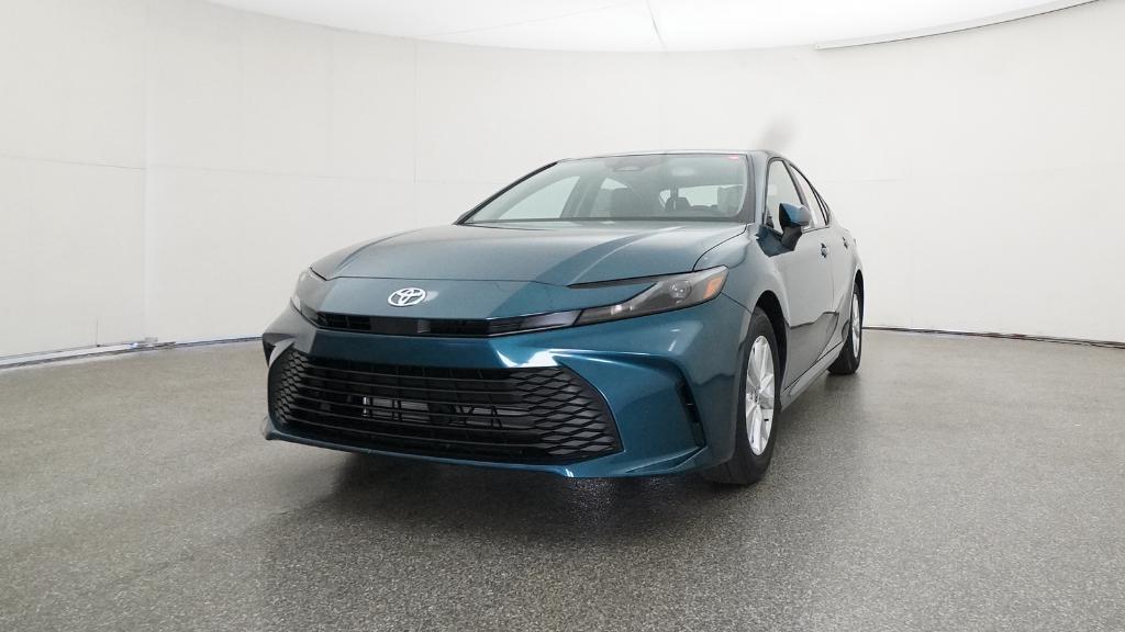2026 Toyota Camry LE photo 4