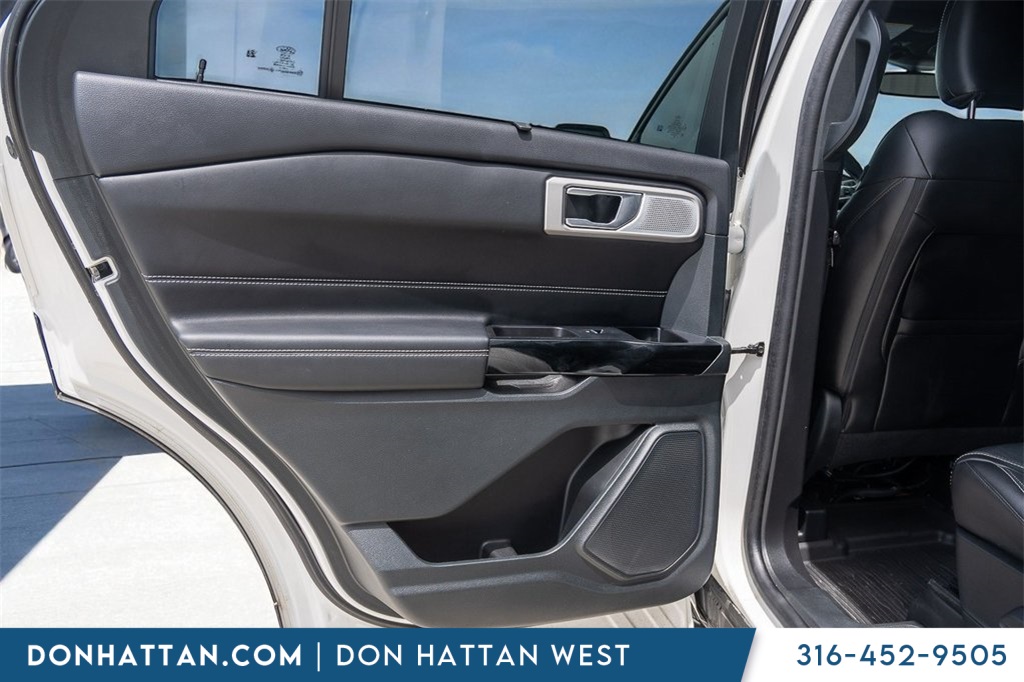 2023 Ford Explorer ST photo 18