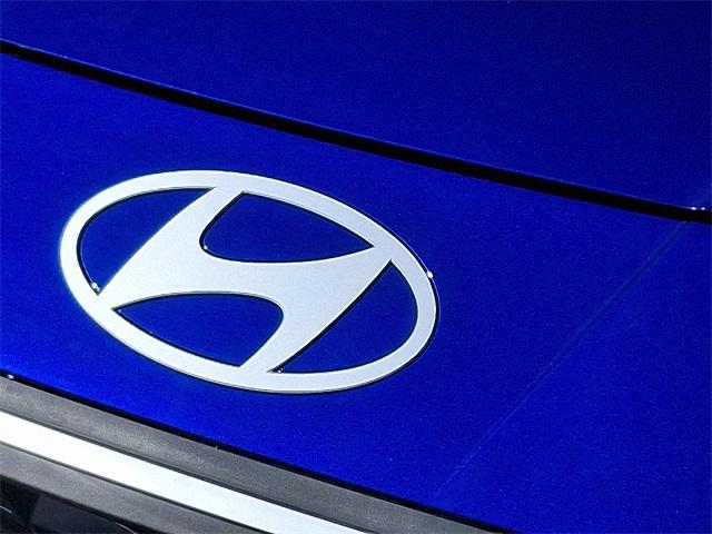2025 Hyundai Elantra SEL Sport photo 5