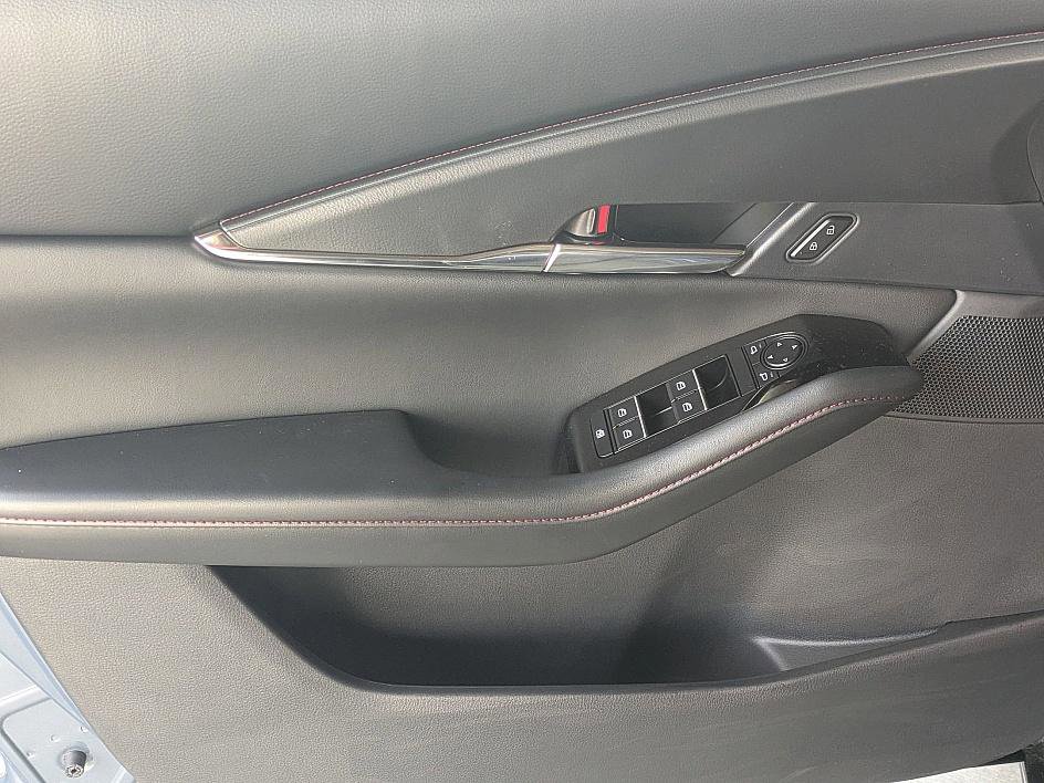 2025 Mazda CX-30 2.5 S Carbon photo 10