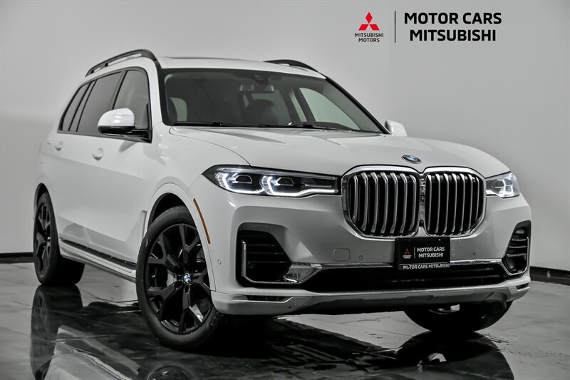 2021 BMW X7 40i's photo