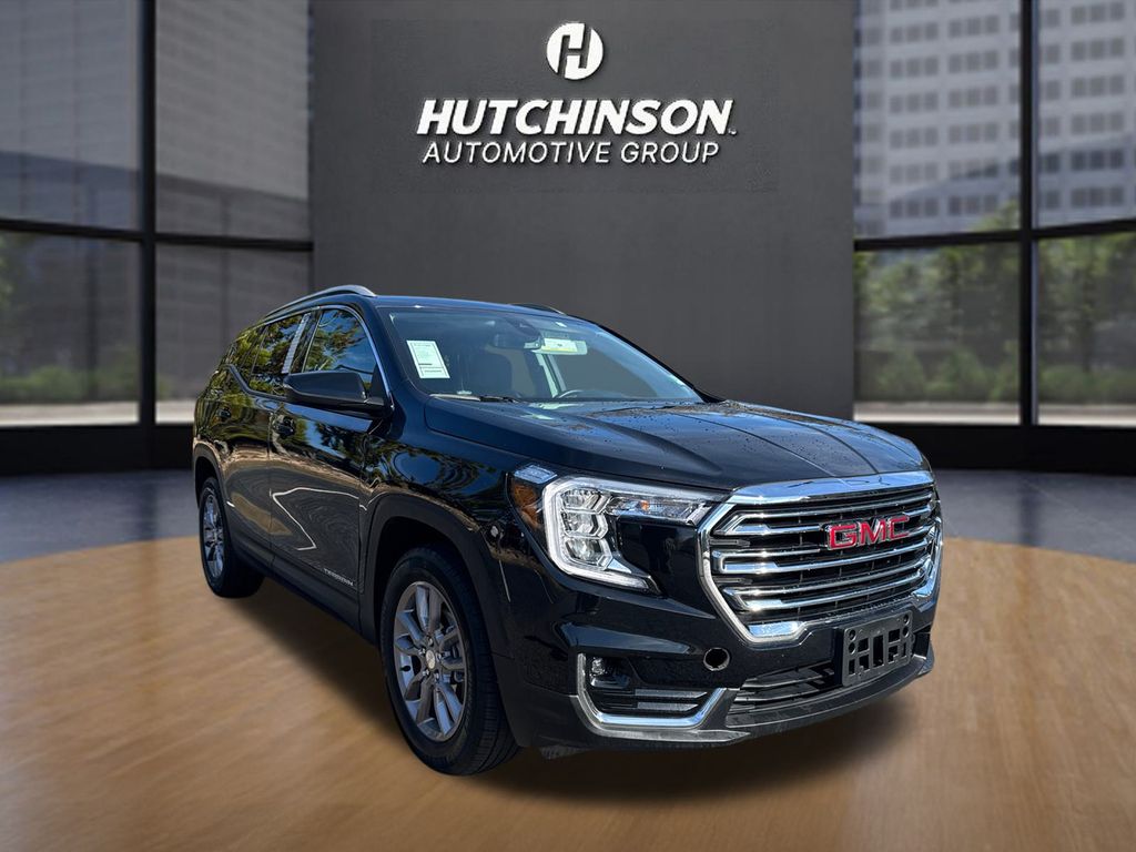 2024 GMC Terrain SLT's photo