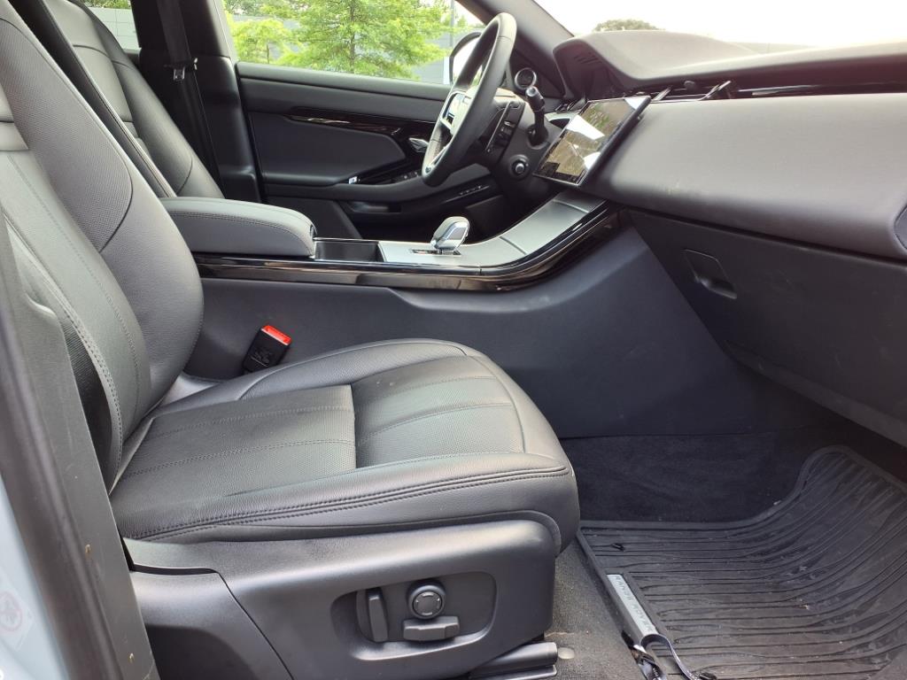 2025 Land Rover Range Rover Evoque S photo 3