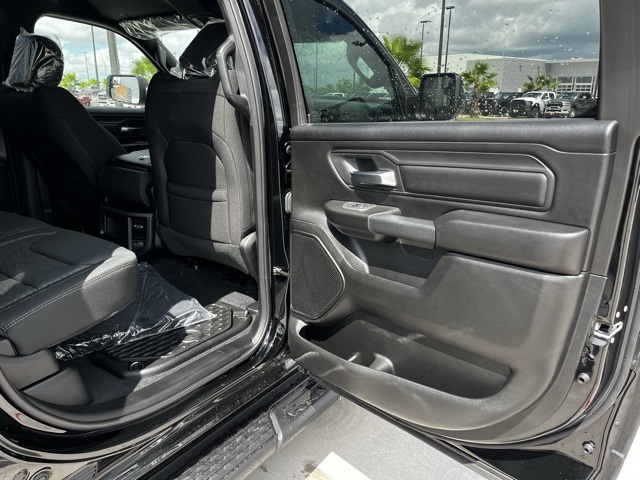 2025 Ram 1500 Tradesman photo 15